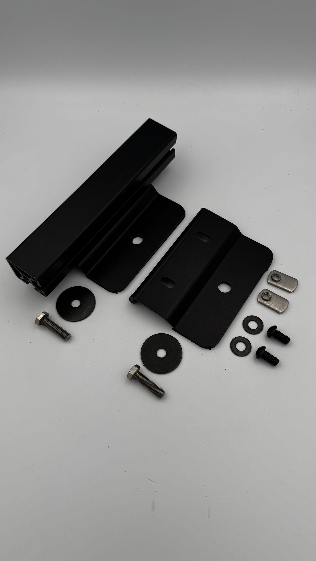 Ford Transit 148 HR/MR Low Profile Rail Mounting Brackets